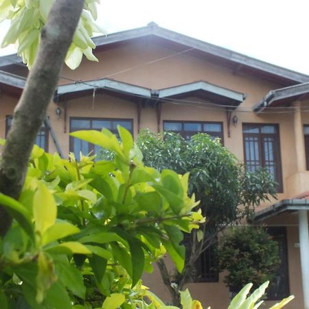 Hillsview Rest & Guest House 마탈레 외부 사진