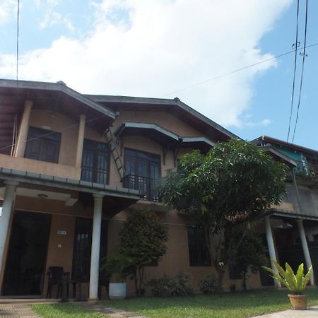Hillsview Rest & Guest House 마탈레 외부 사진