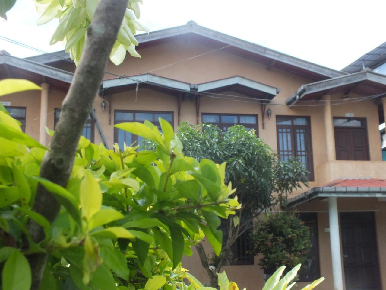 Hillsview Rest & Guest House 마탈레 외부 사진