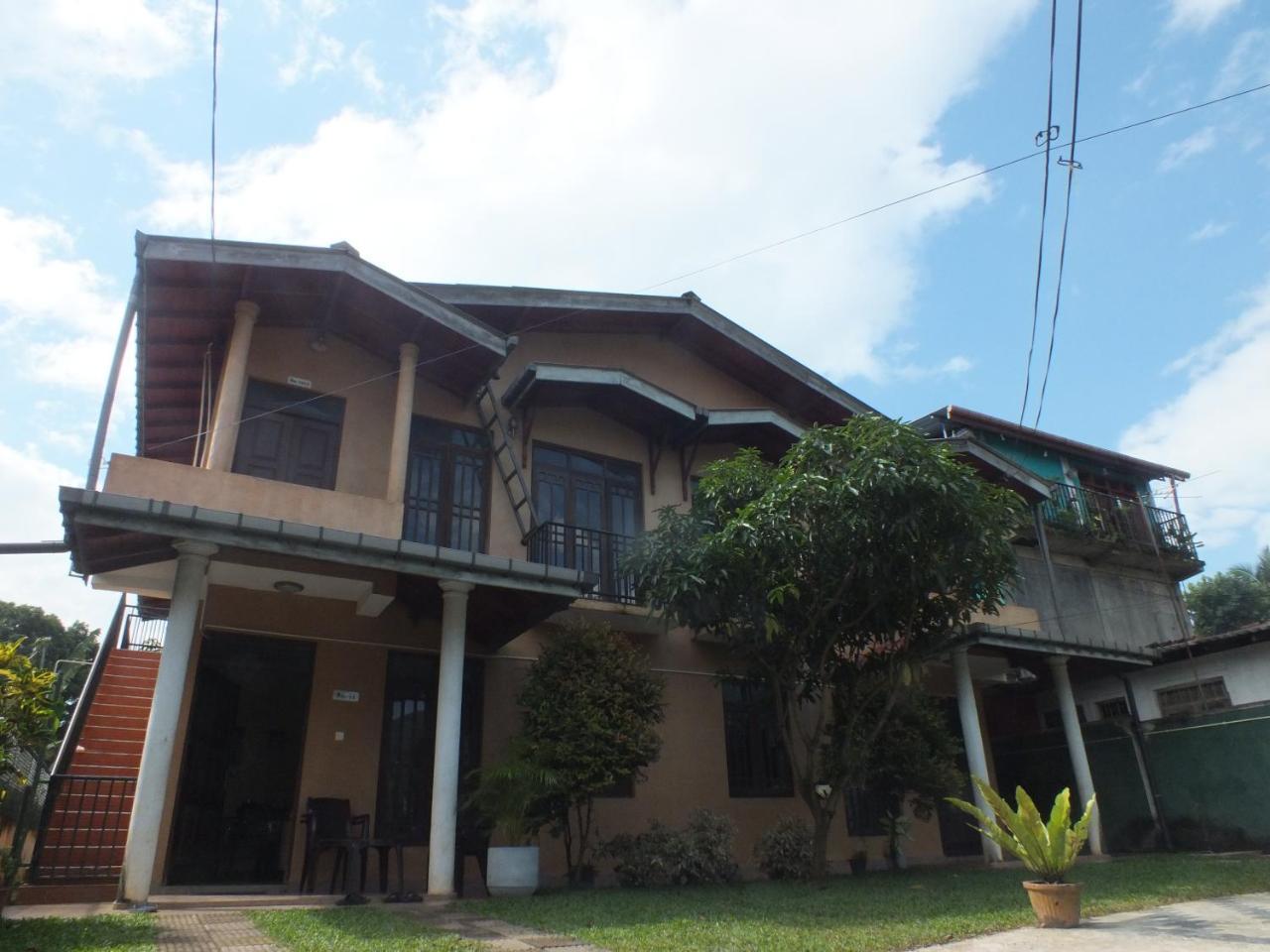 Hillsview Rest & Guest House 마탈레 외부 사진