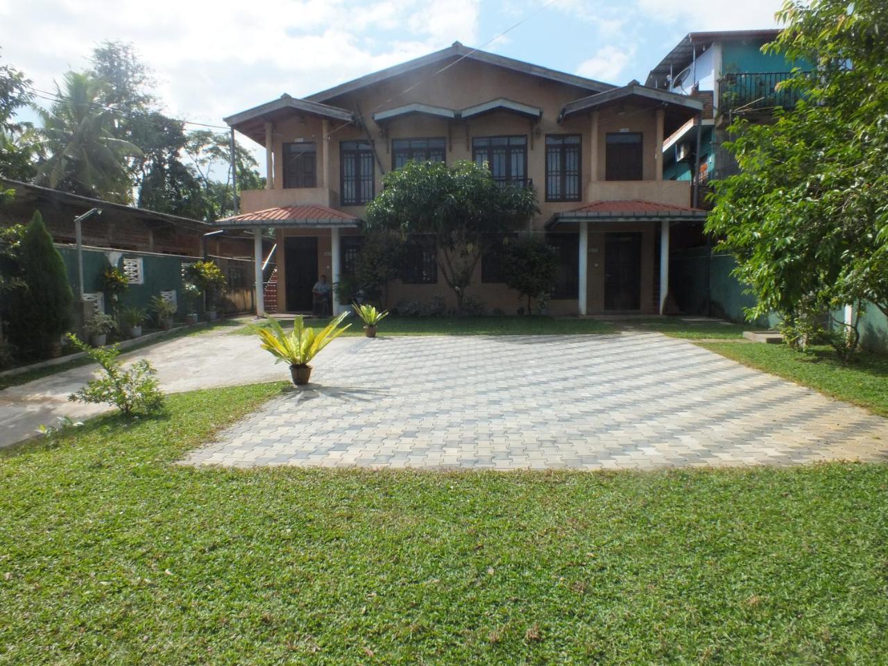 Hillsview Rest & Guest House 마탈레 외부 사진