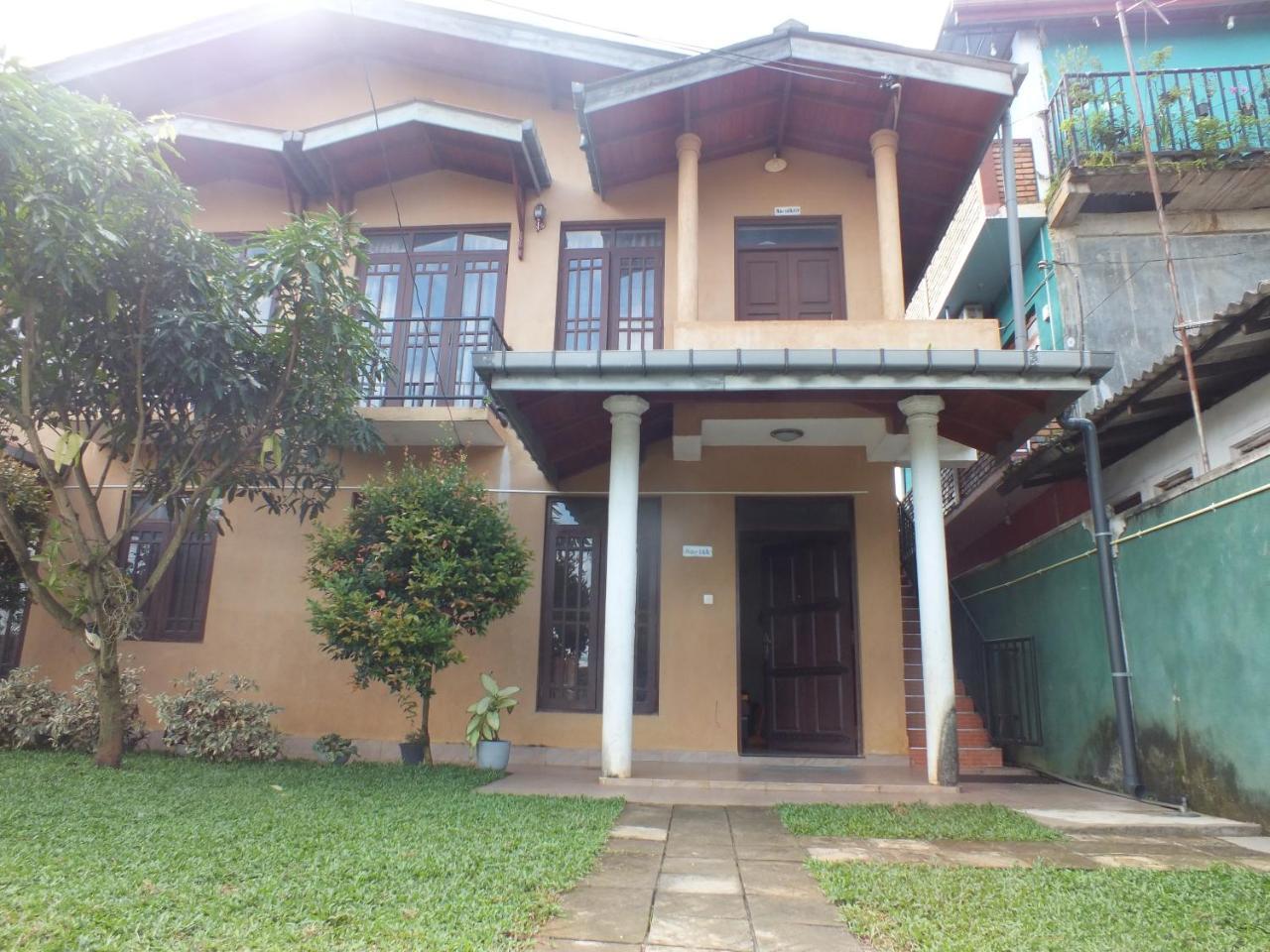 Hillsview Rest & Guest House 마탈레 외부 사진